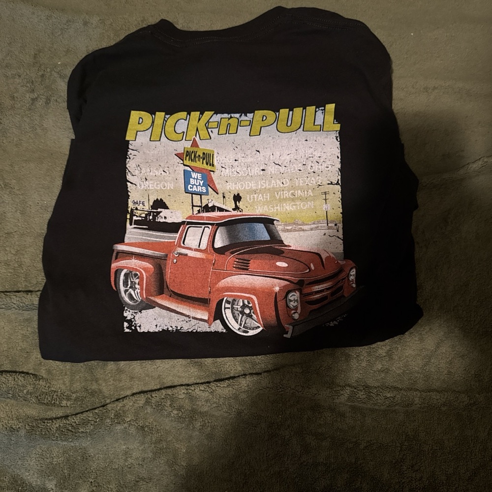 Black Pick-n-Pull Graphic T-Shirt